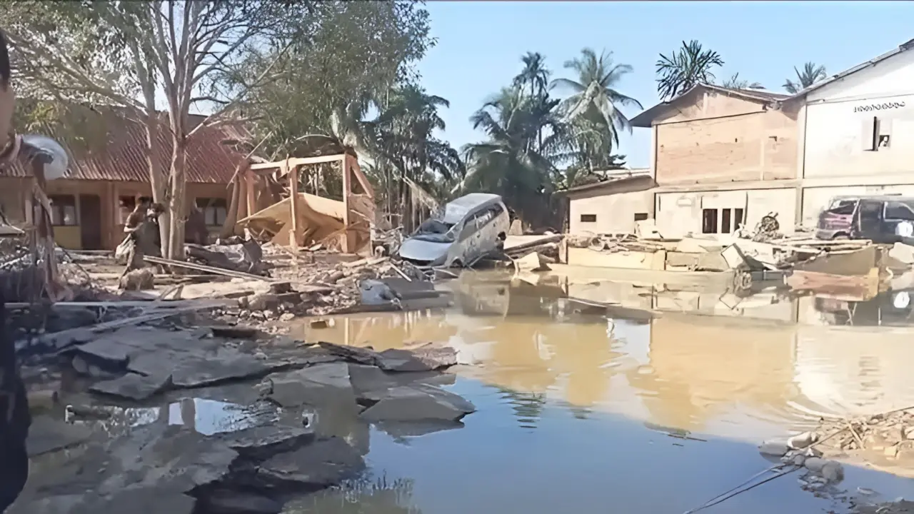 Kemendikdasmen Terapkan Pendidikan Darurat di 52 Wilayah Terdampak Bencana Sumatera