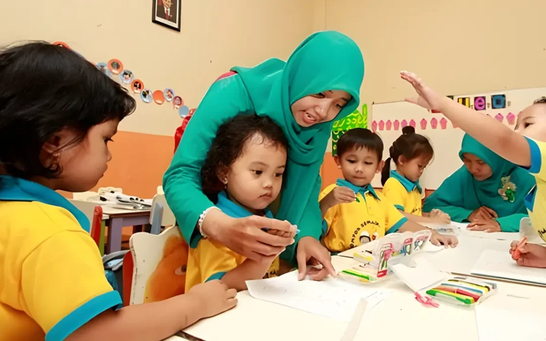Wajib Belajar 13 Tahun Termasuk PAUD, Bahasa Inggris SD Wajib Mulai Kelas 3