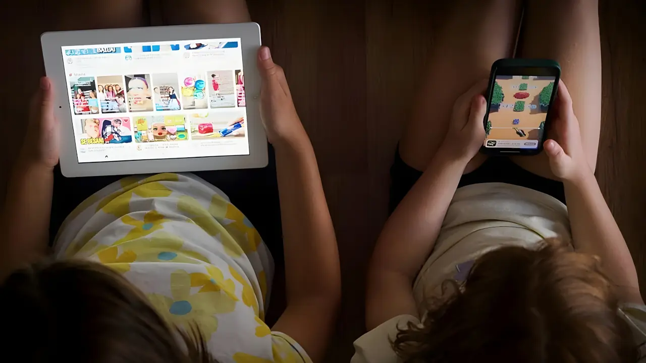 Benteng Terakhir Keluarga: 87% Orang Tua Dukung Blokir Medsos Anak, Tuntut Komdigi Bersihkan Konten Sampah!