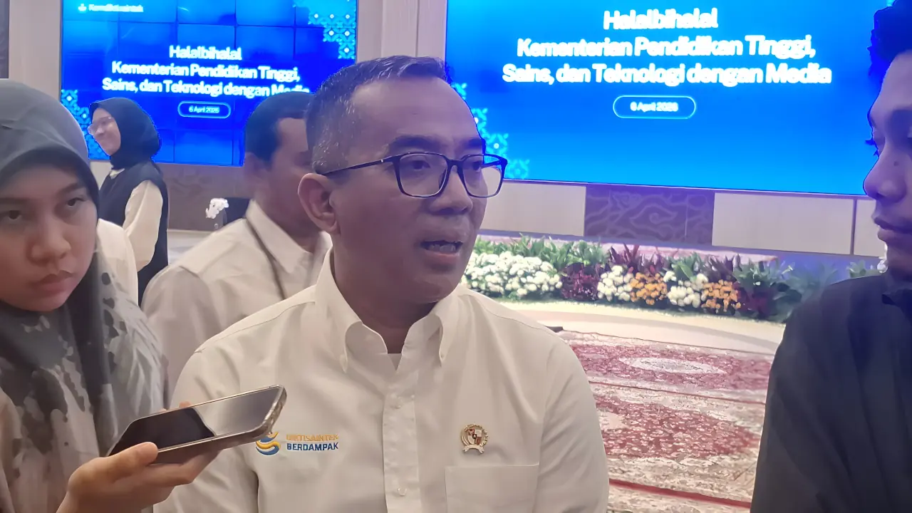 Mendiktisaintek Terbitkan Surat Edaran Efisiensi Kampus: PJJ Proporsional Berlaku untuk Mahasiswa Semester Lima ke Atas, Praktik Tetap Tatap Muka