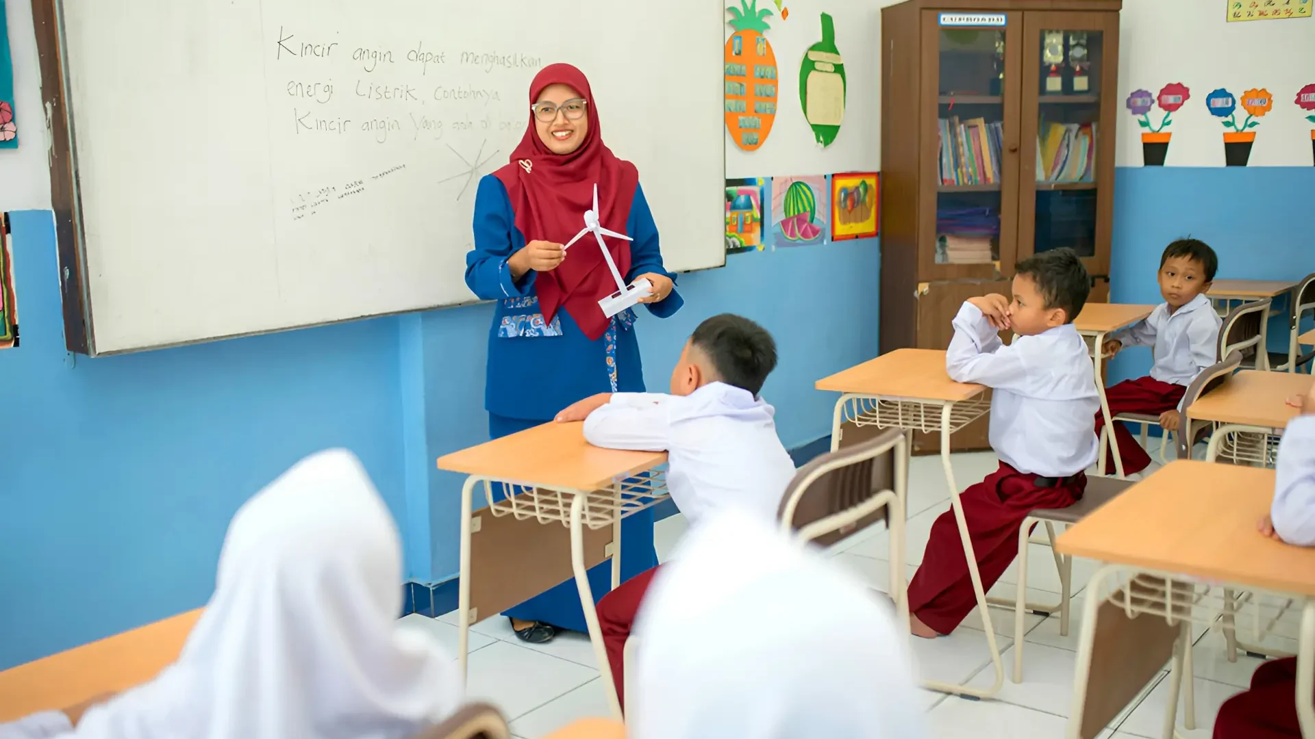 Permendikdasmen No.23/2026: Standar Baru Guru, Kepsek, dan Operator Data Wajib Tahu